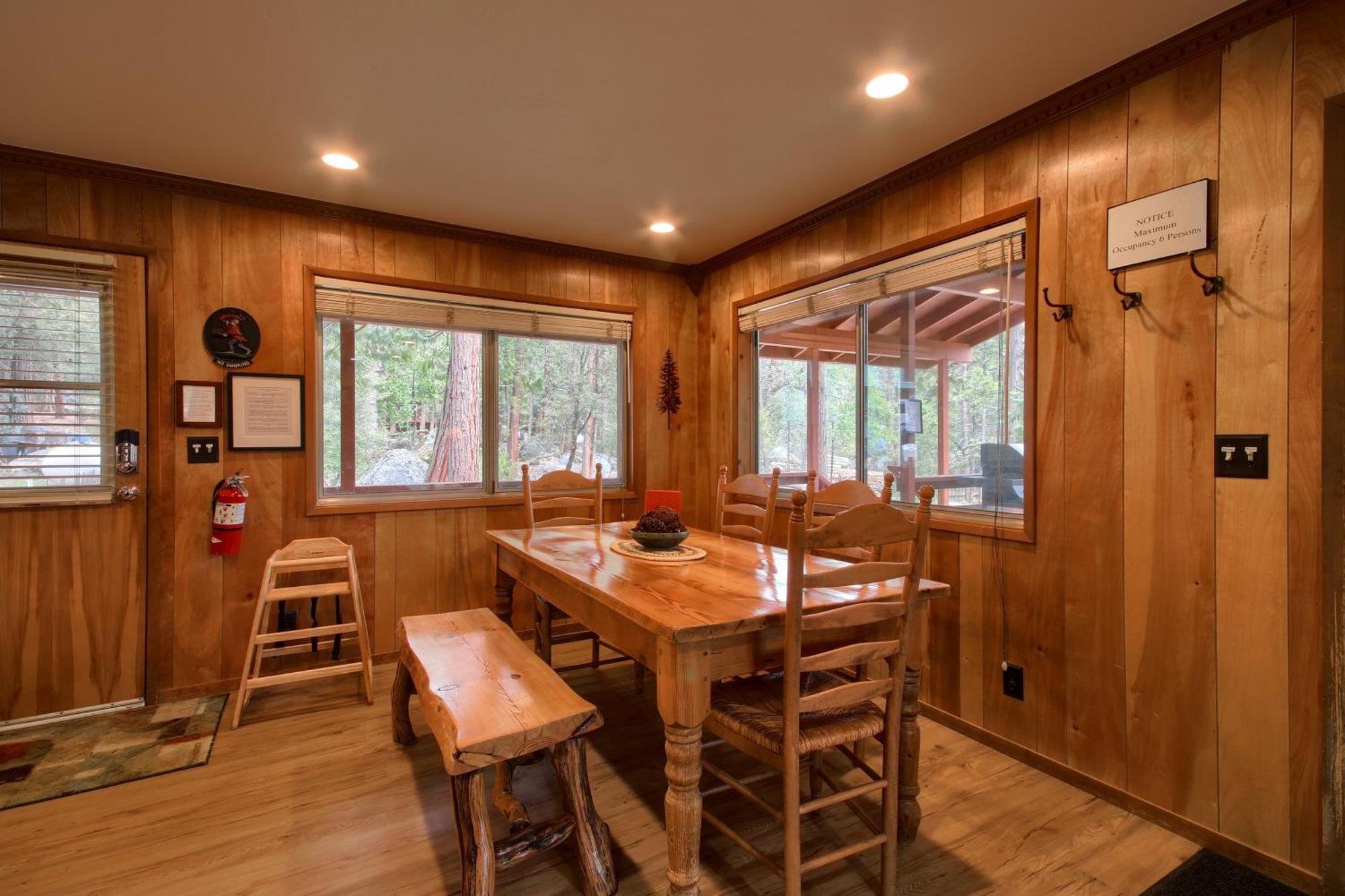 Acorn Alley Inside Yosemite - Dog Friendly W/hot Tub, Fire Pit, Ev Charger Casa vacanze North Wawona